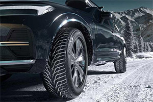 Сразу две новинки от Hankook были представлены - это Winter i*cept iZ3 и i*cept iZ3 X