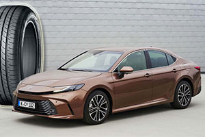 Летние шины Yokohama BluEarth-GT AE51станут комплектовать новые гибридные Toyota Camry